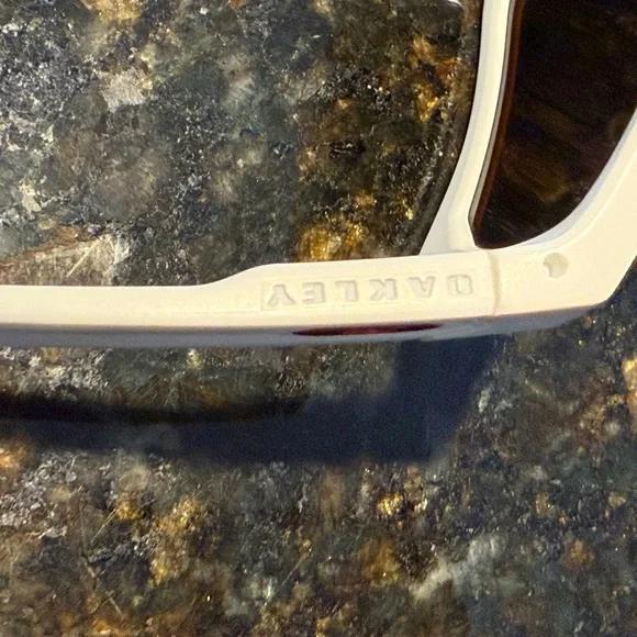 Oakley TargetLine:  Matte White Ruby Prism Lenes - Picture 6 of 8